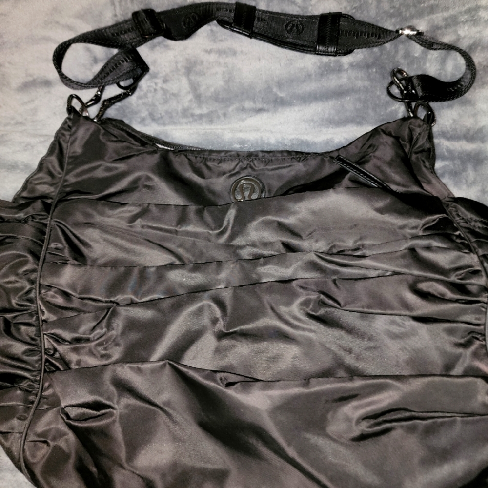 LULU LEMON gym bag